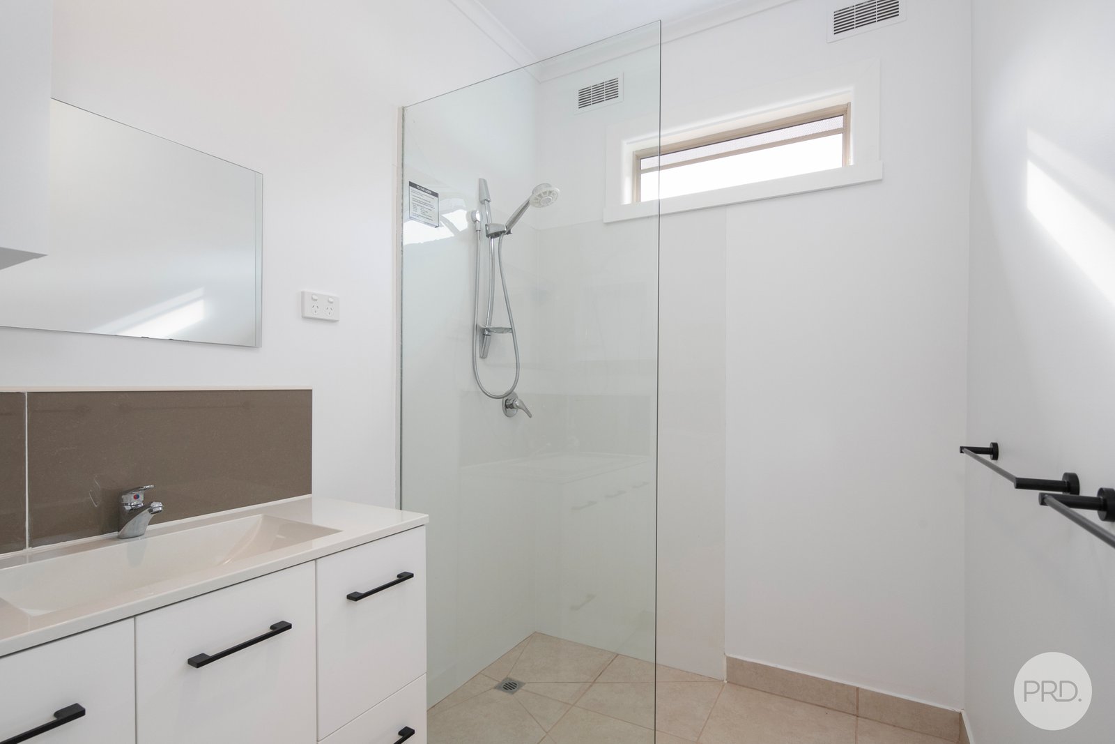 21 Yarrowee Street SEBASTOPOL 7