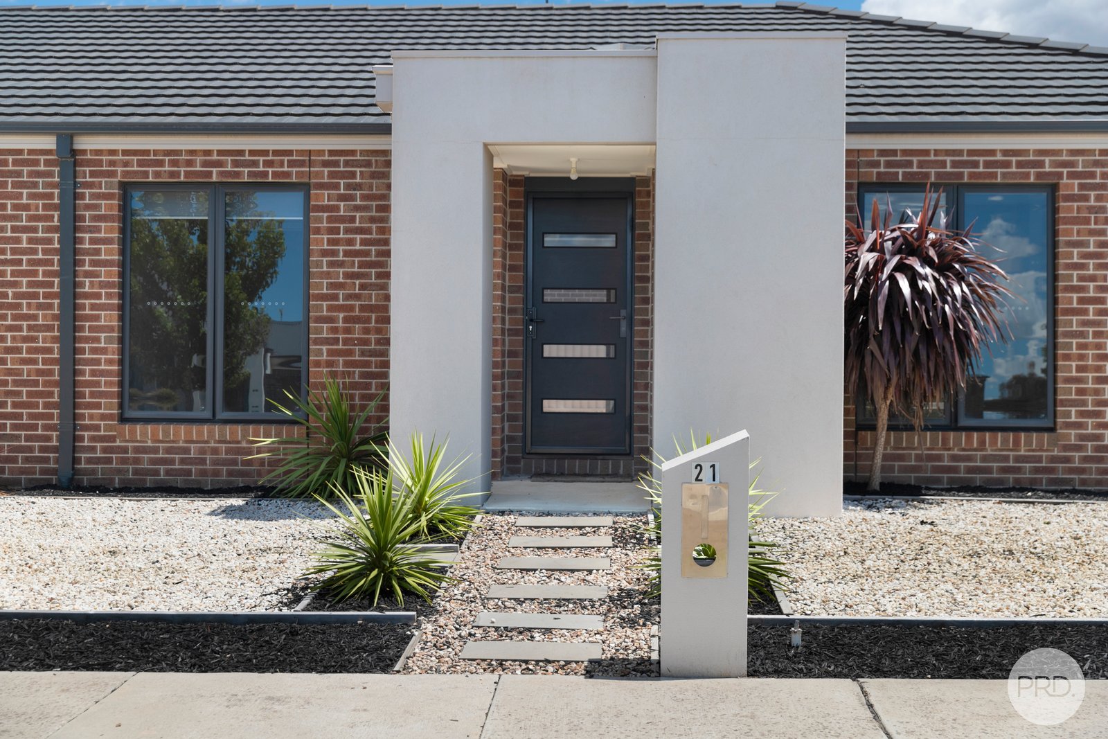 21 Yorkdale Boulevard WINTER VALLEY 3