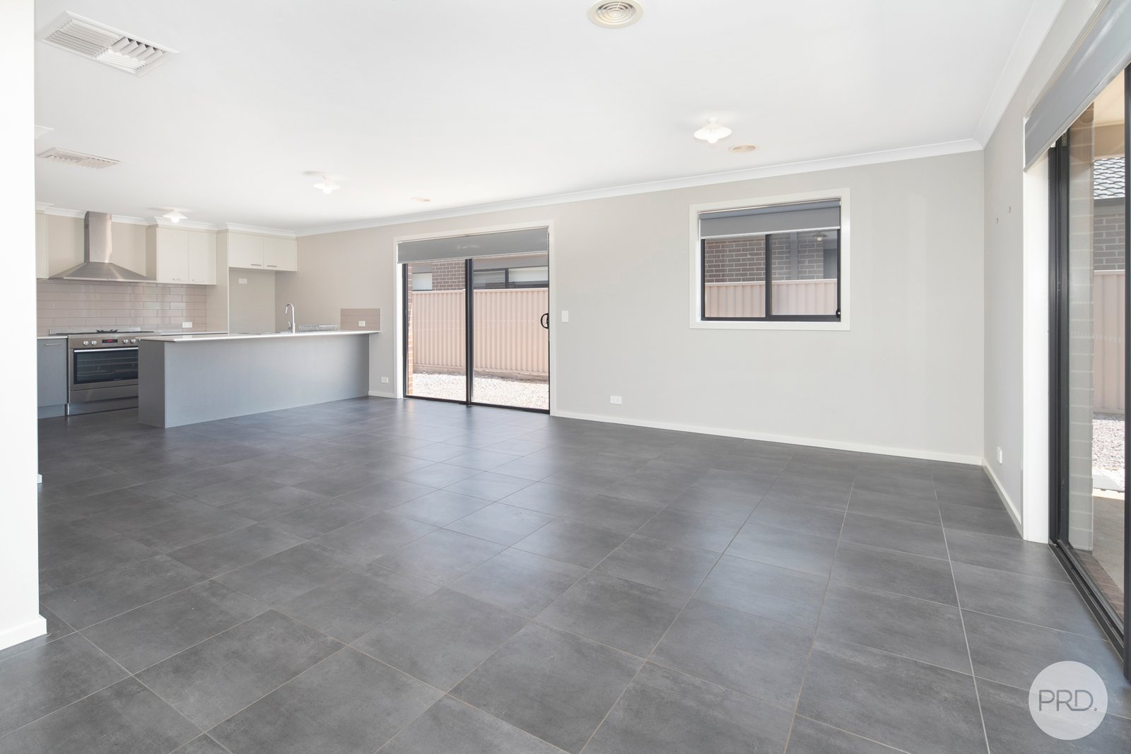 21 Yorkdale Boulevard WINTER VALLEY 5