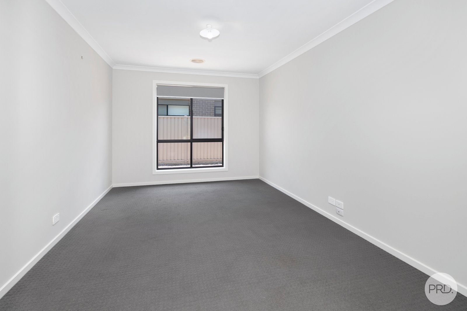 21 Yorkdale Boulevard WINTER VALLEY 12