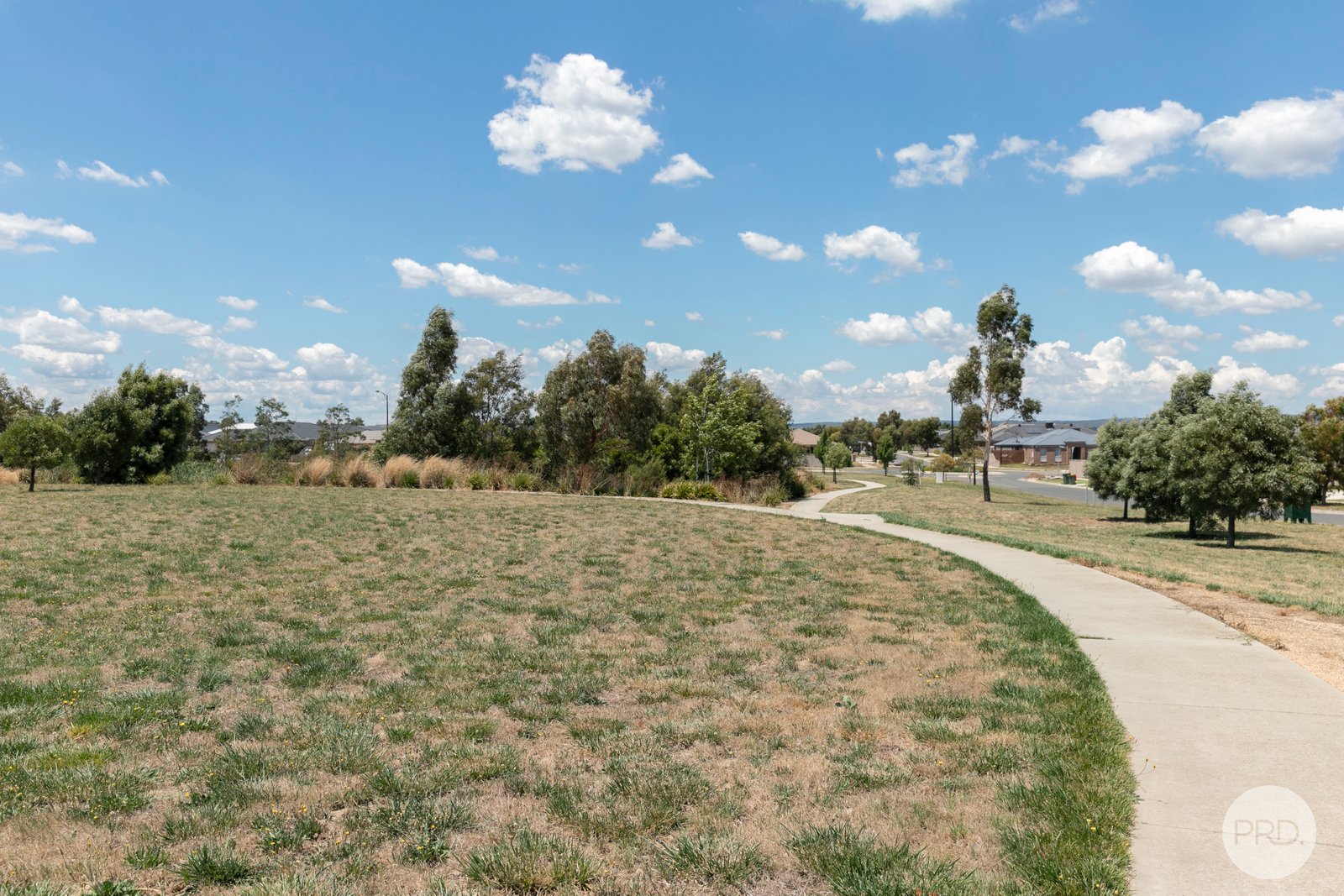 21 Yorkdale Boulevard WINTER VALLEY 16