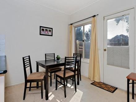 Gallery: 2/10-11 Maxflo Court