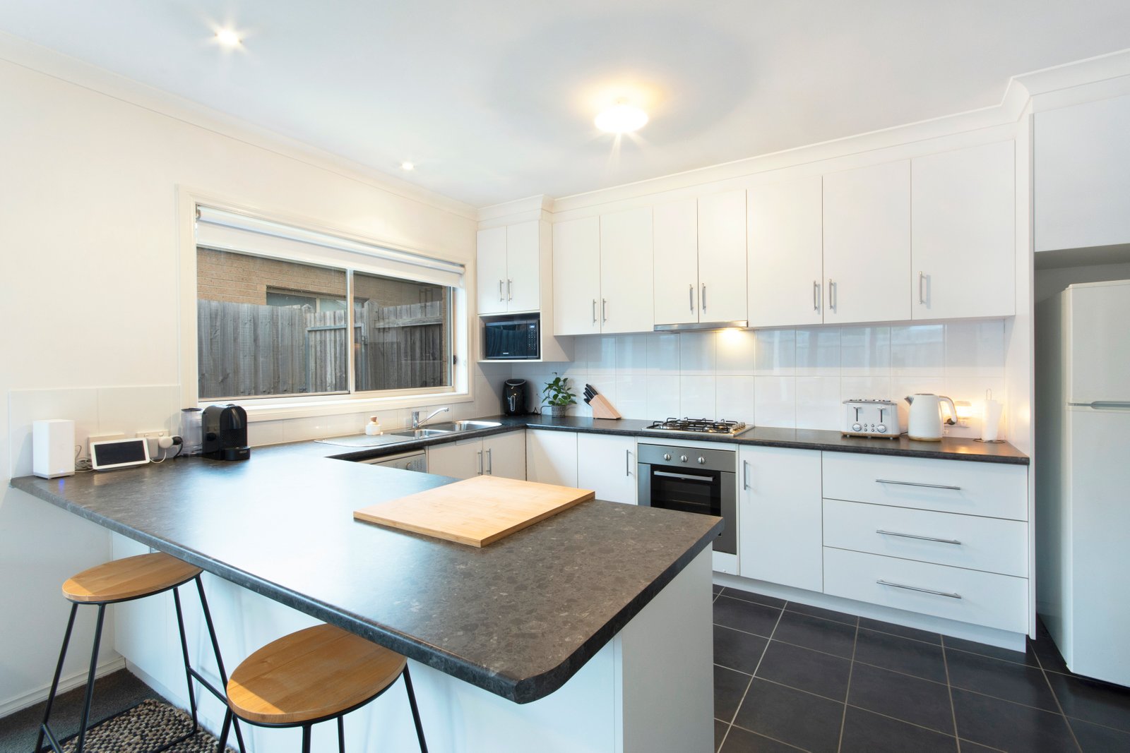 Gallery: 2/10-12 Kinnon Avenue