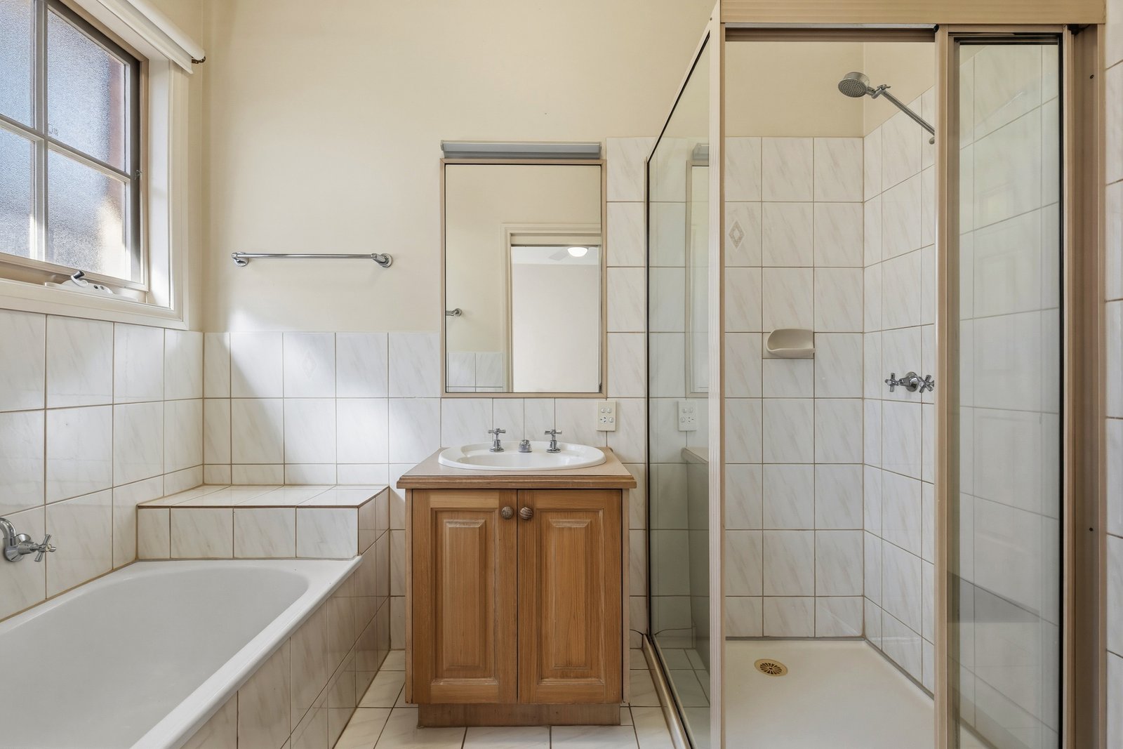 Gallery: 2/10 Alford Street