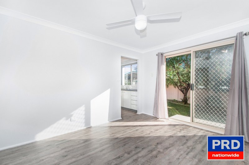 2/10 Appleby Cl  HORSLEY 3