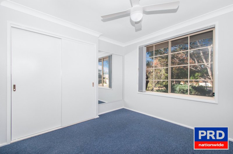 2/10 Appleby Cl  HORSLEY 5