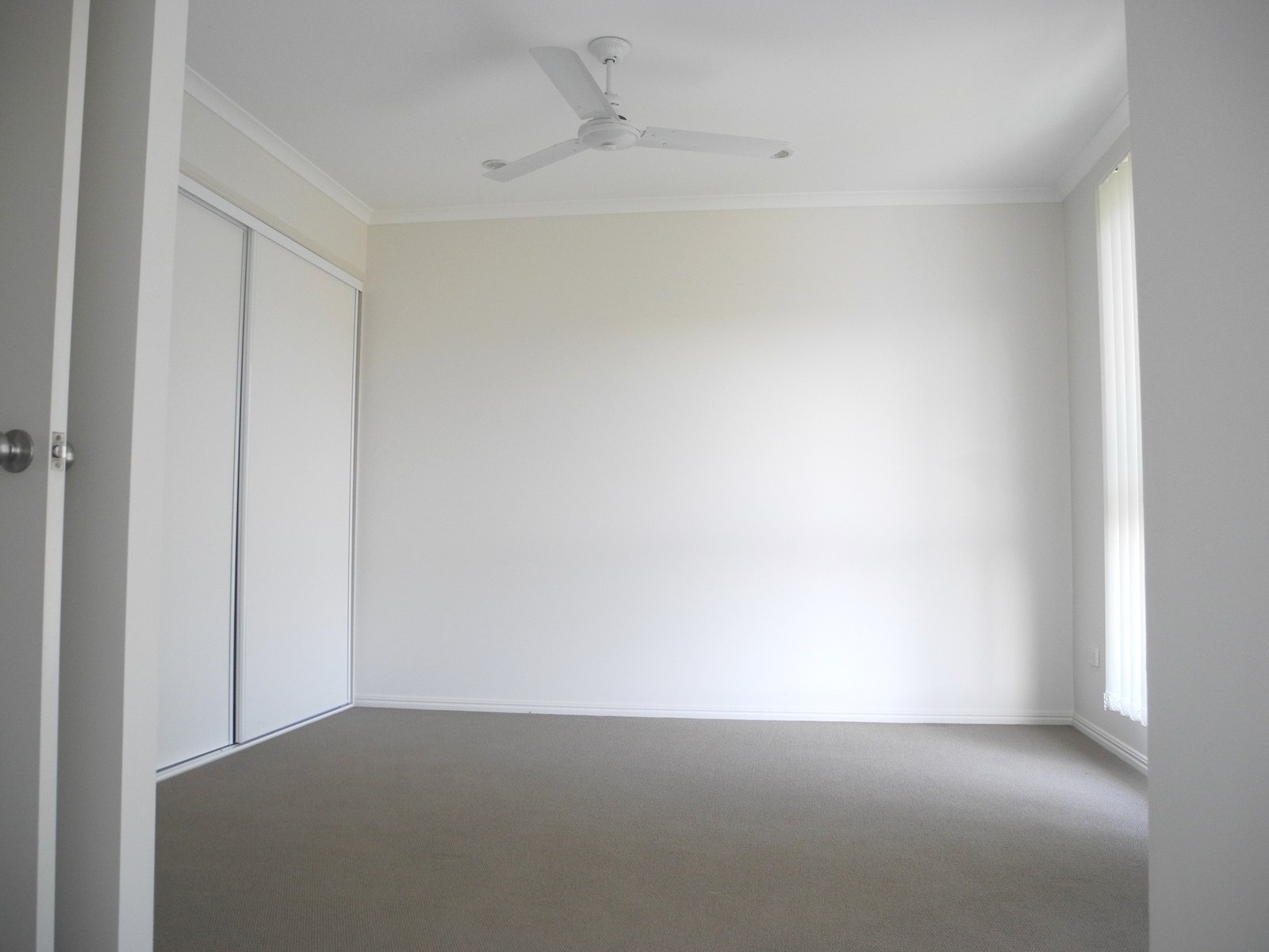 2/10 Arthur Street BOYNE ISLAND 4