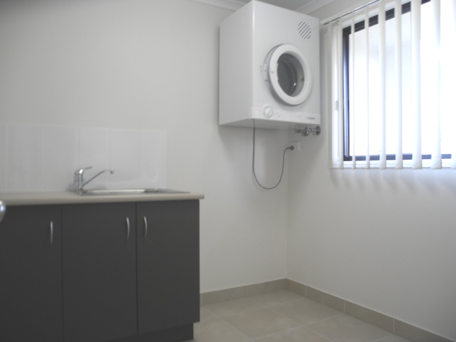 2/10 Arthur Street BOYNE ISLAND 10