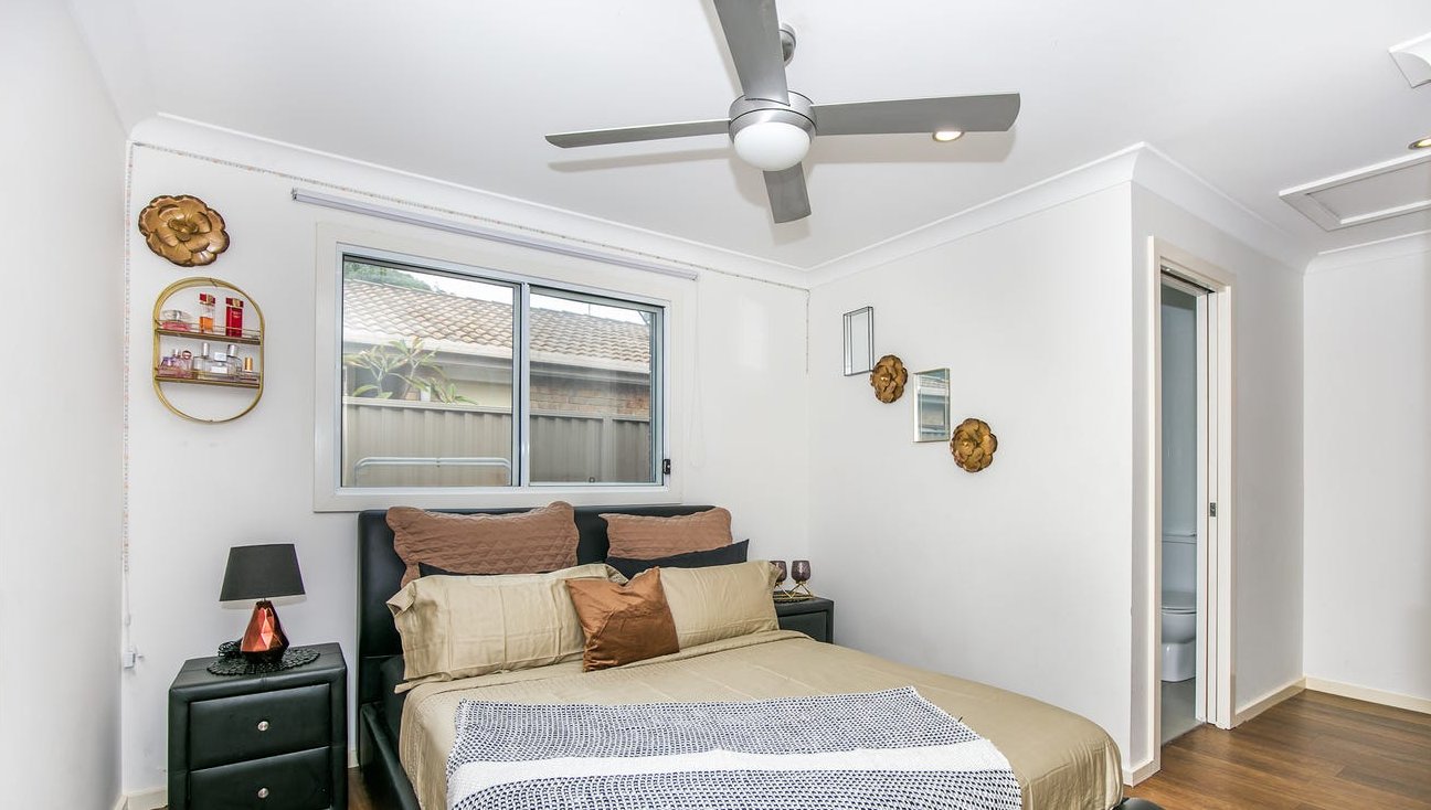 2/10 Avi Court LABRADOR 7