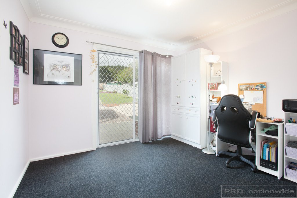 210 Awaba Rd  TORONTO 10