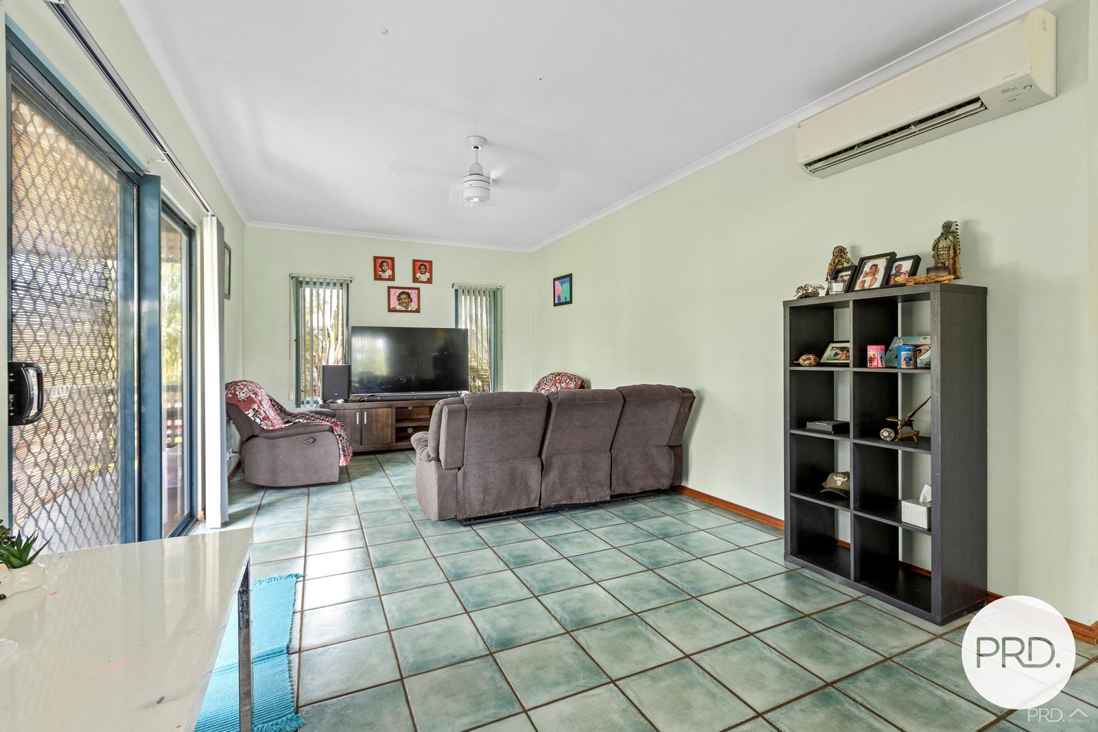 2/10 Bagot Street DJUGUN 10