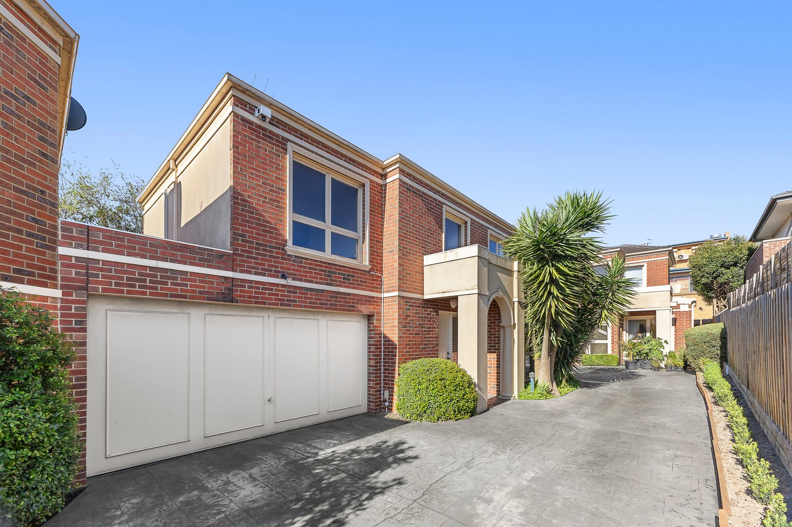 2/10 Balmoral Avenue, Templestowe Lower, 3107