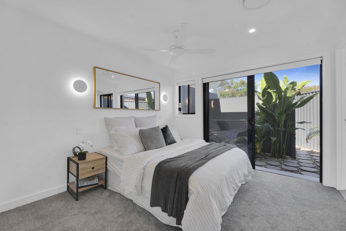 2/10 Barbet Place Burleigh Waters 1