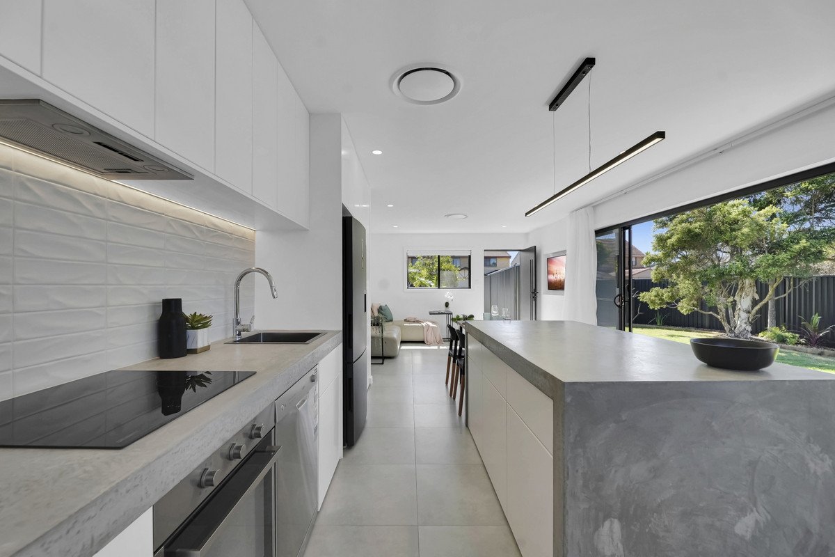 2/10 Barbet Place Burleigh Waters 8
