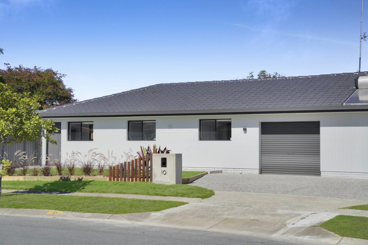 2/10 Barbet Place Burleigh Waters 19