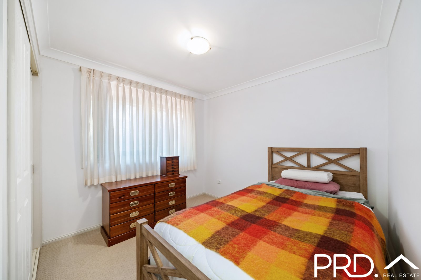 2/10 Bass Avenue EAST HILLS 7