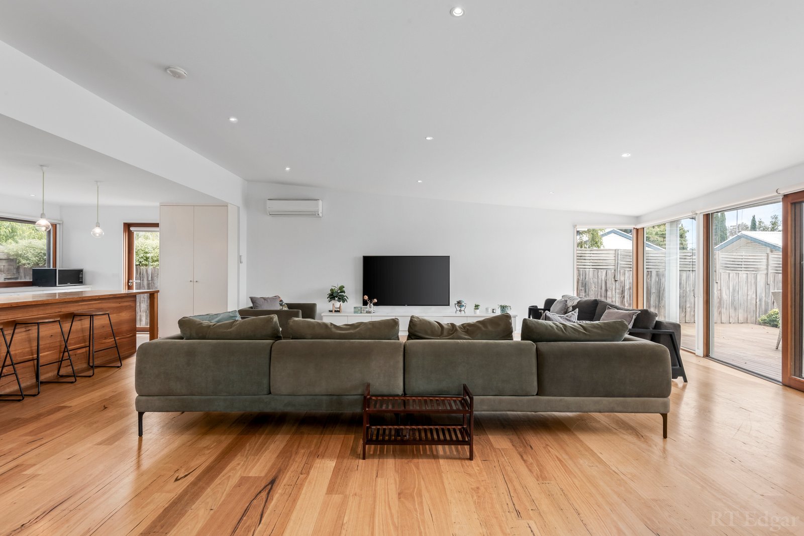 Real Estate and Property in 2/10 Beachwood Drive, Point Lonsdale, VIC