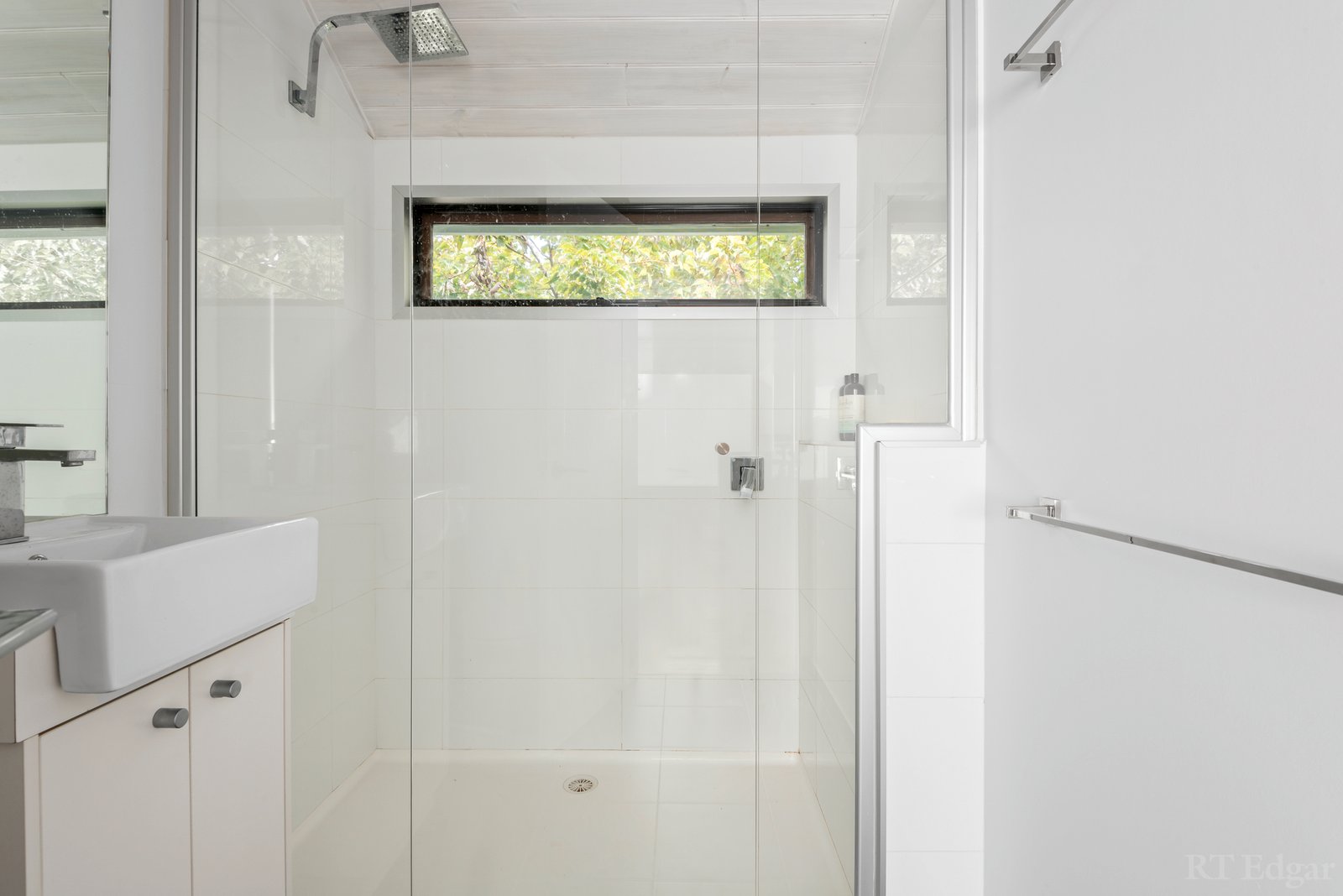 Real Estate and Property in 2/10 Beachwood Drive, Point Lonsdale, VIC