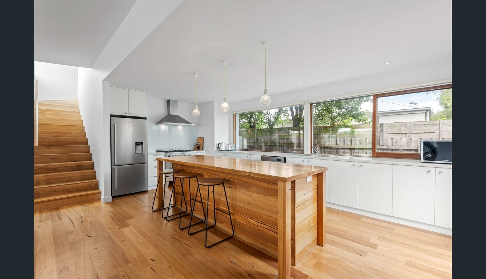 Real Estate and Property in 2/10 Beachwood Drive, Point Lonsdale, VIC