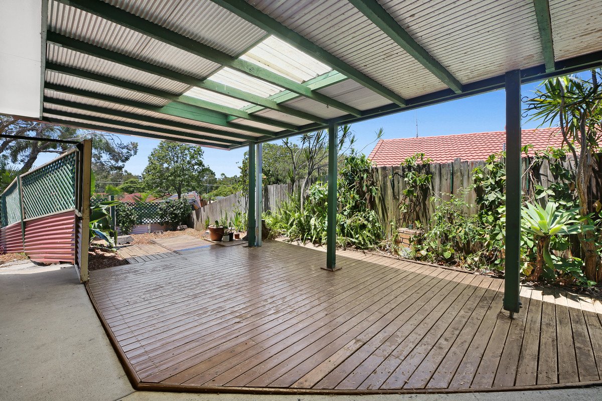 2/10 Botanical Drive Labrador 3
