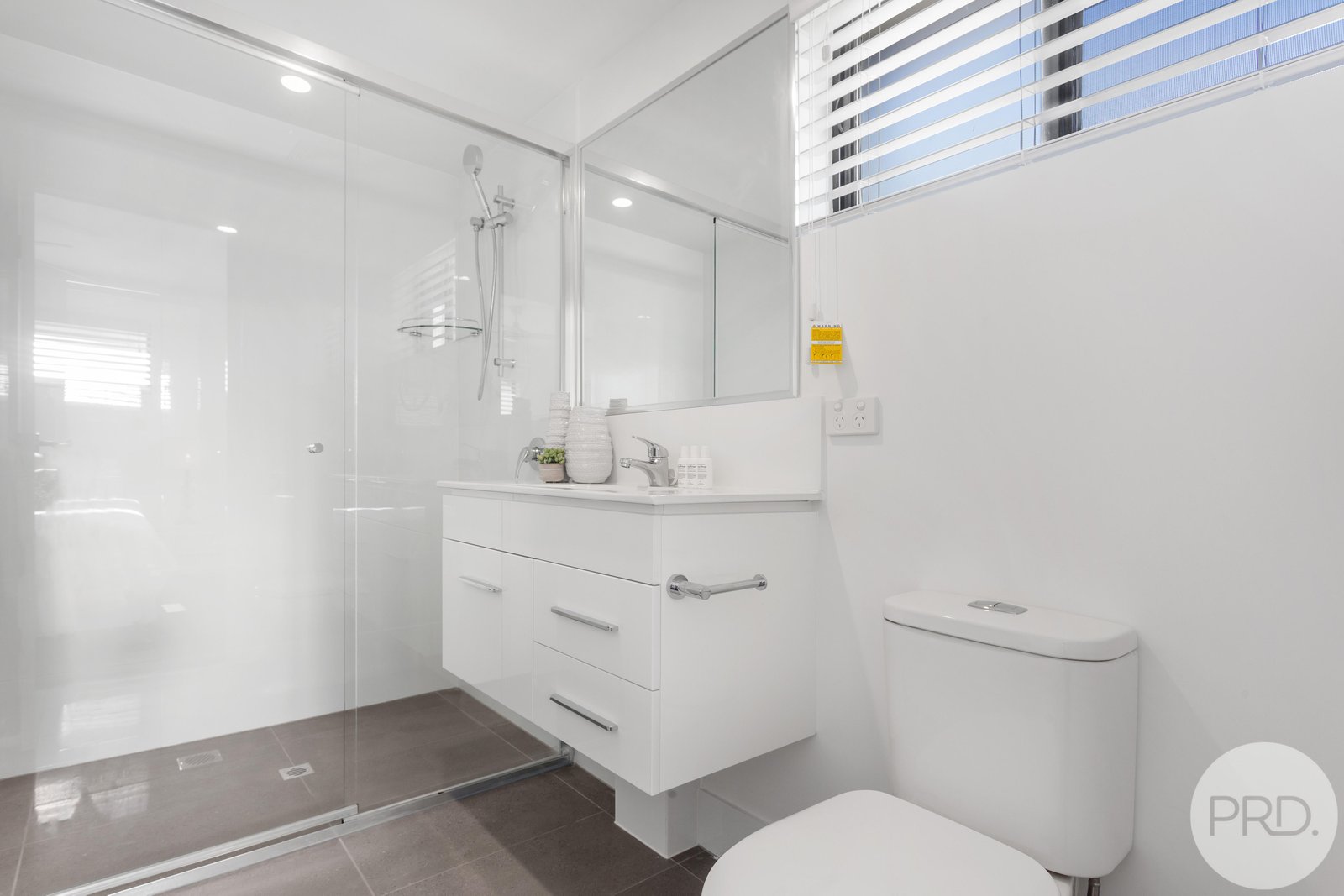 2/10 Botany Street CLAYFIELD 7