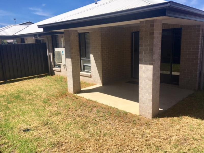 2/10 Brewery Lane TAMWORTH 4