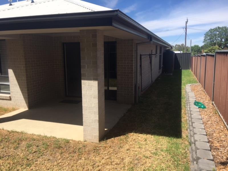 2/10 Brewery Lane TAMWORTH 6