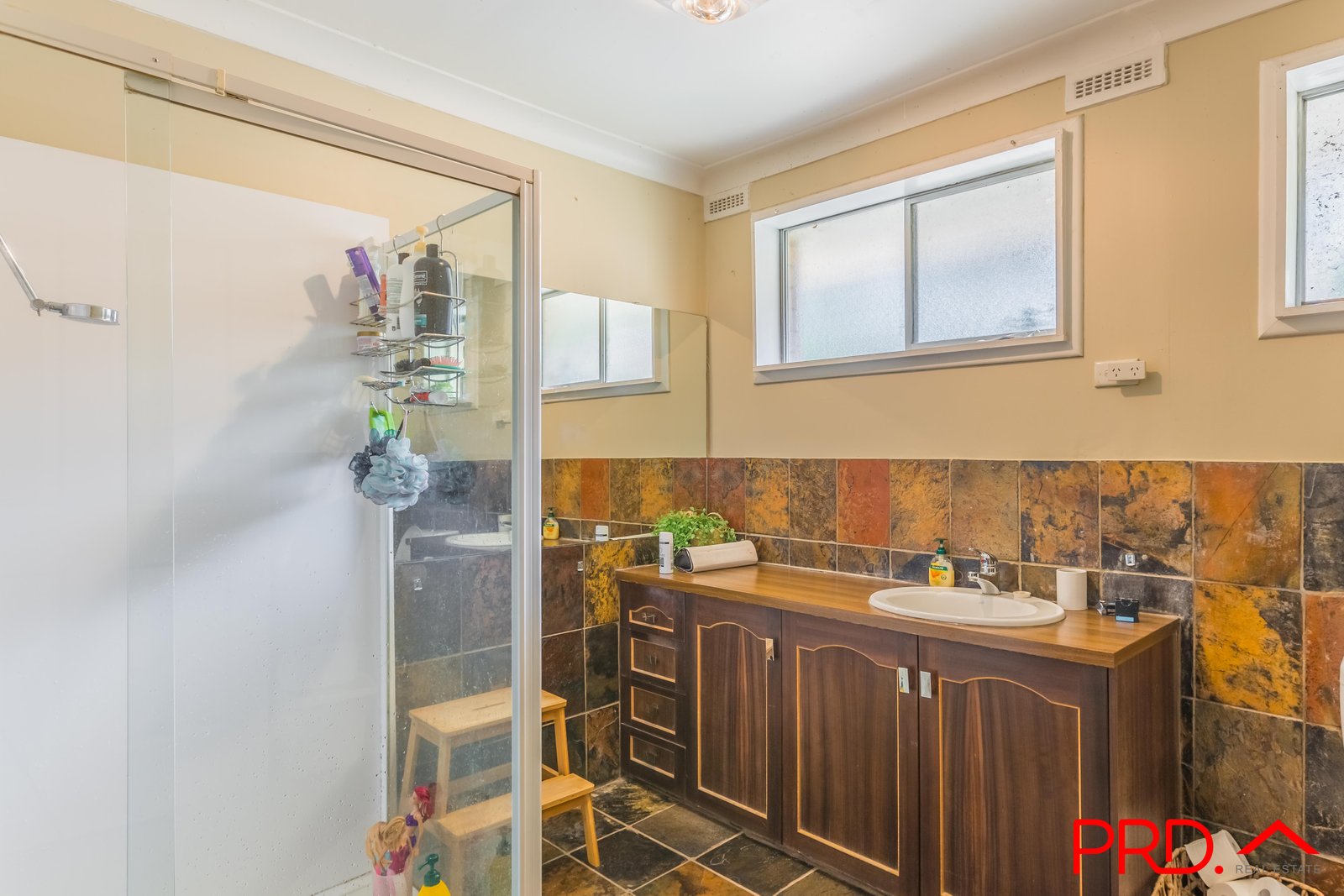 210 Carthage Street TAMWORTH 8