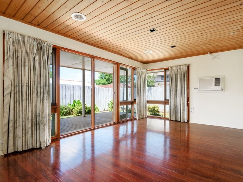 Gallery: 210 Centre Dandenong Road