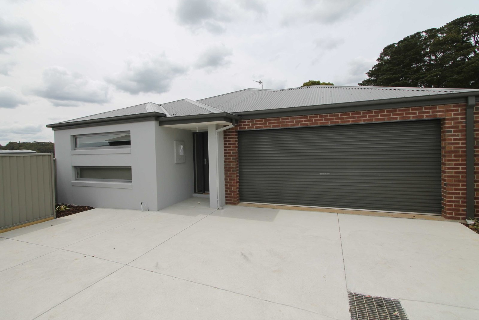 2/10 Chiara Court BROWN HILL 1