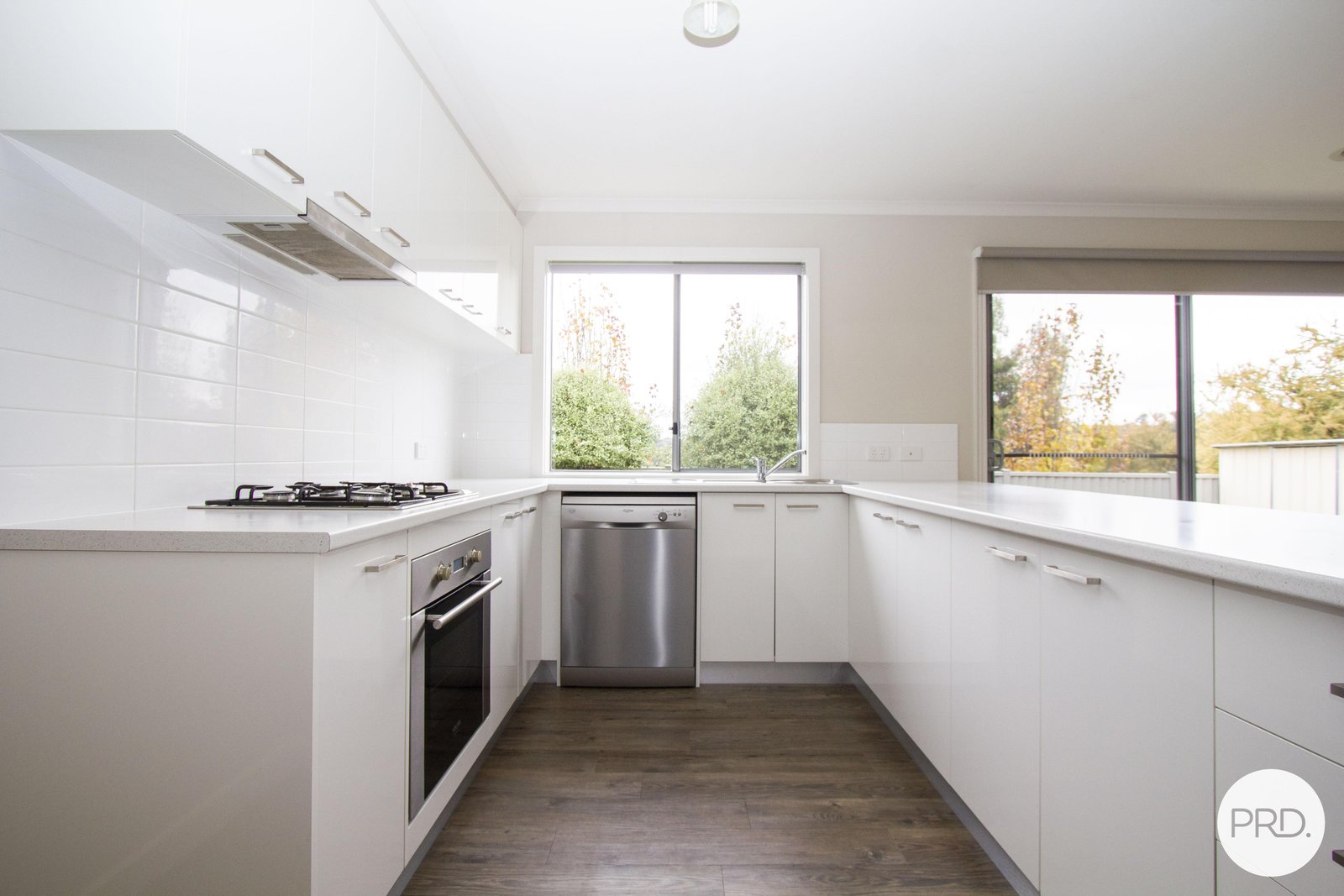 2/10 Chiara Court BROWN HILL 2