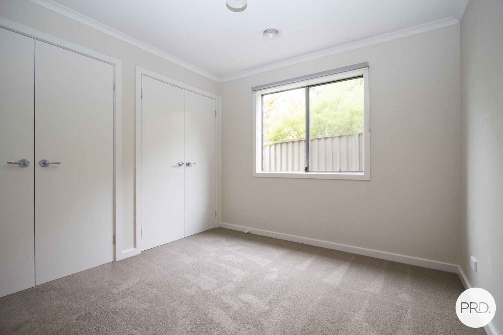 2/10 Chiara Court BROWN HILL 11