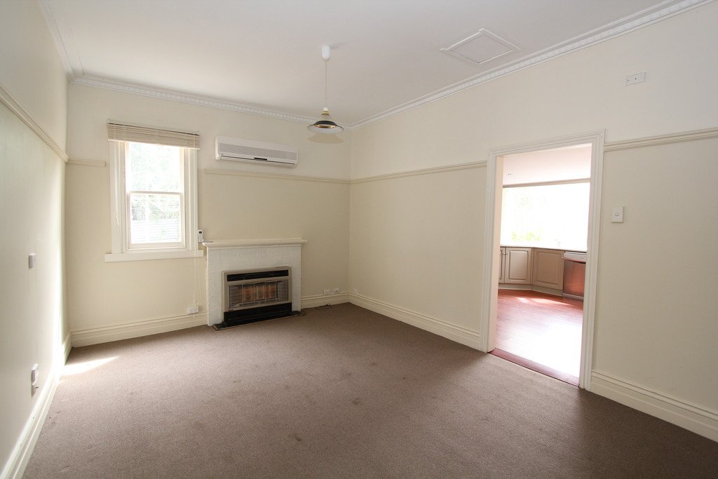 210 Clyde Street SOLDIERS HILL 4