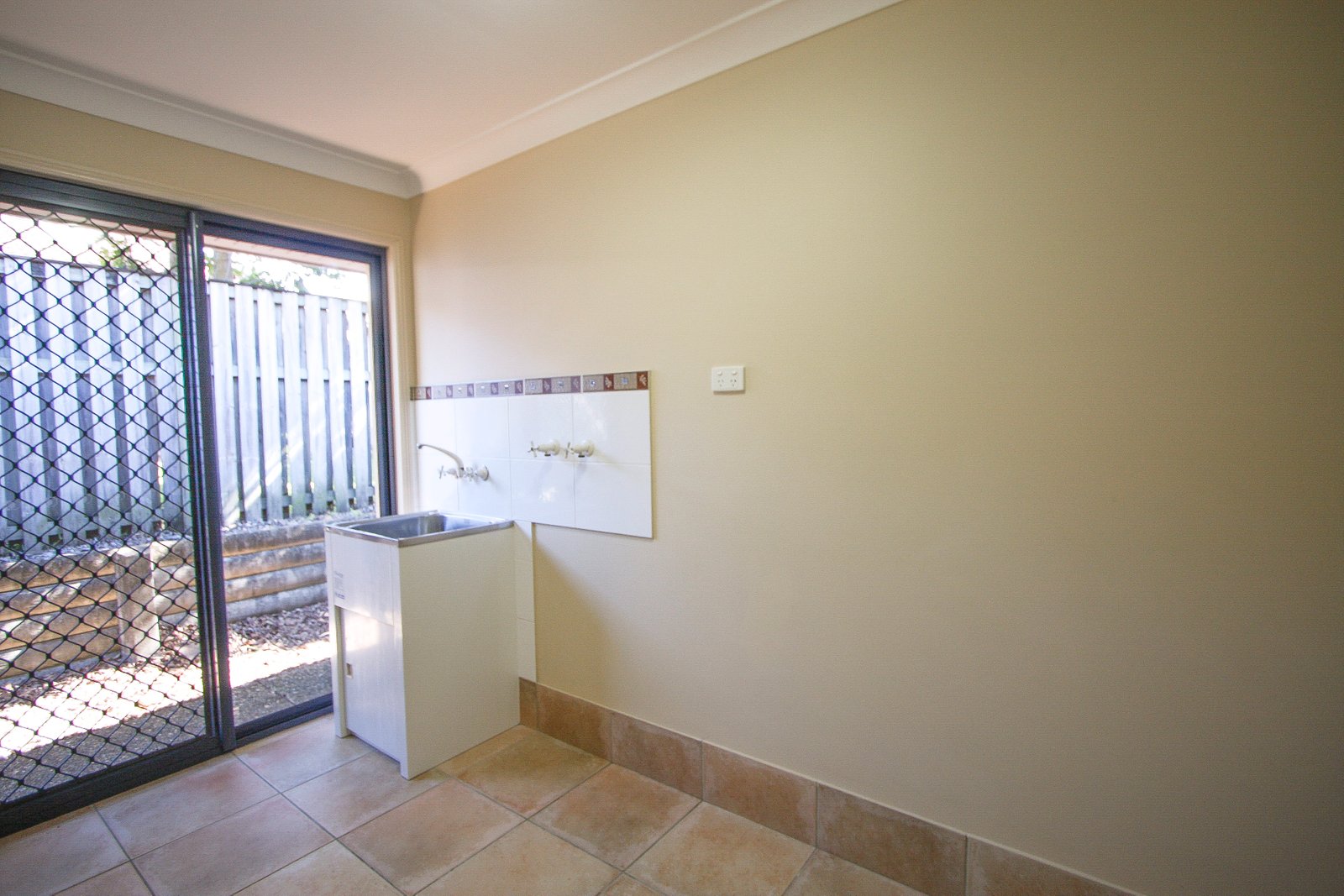 210 Crestwood Drive MOLENDINAR 19