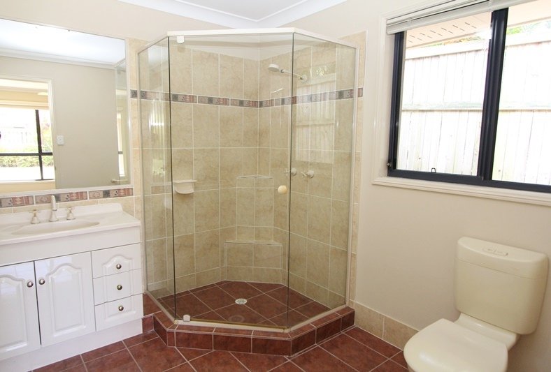 210 Crestwood Drive MOLENDINAR 11