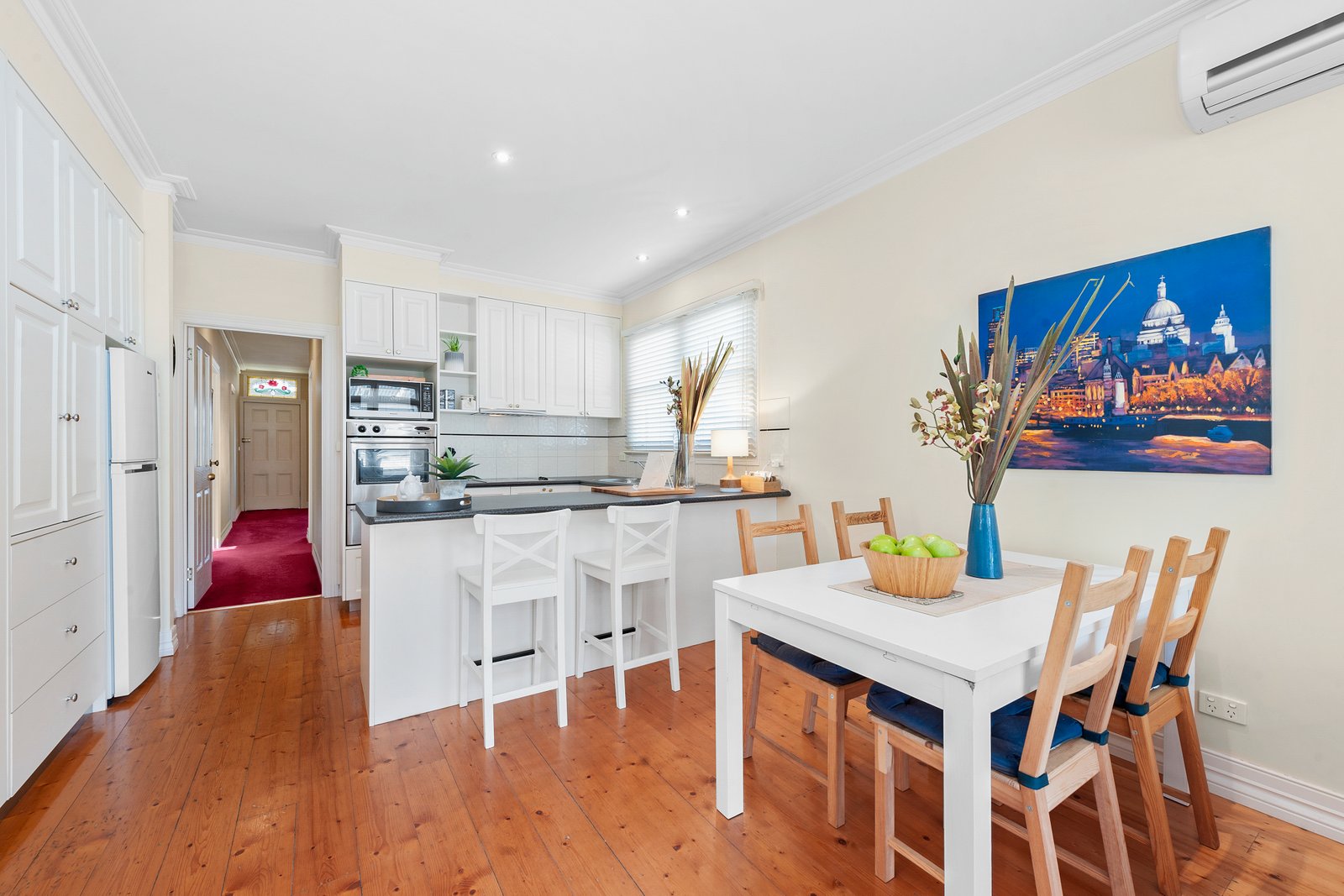 Gallery: 210 Dawson St South