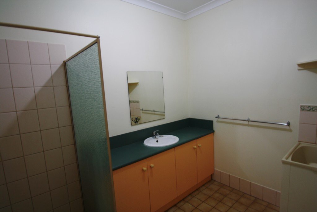 2/10 De Pledge Drive CABLE BEACH 5