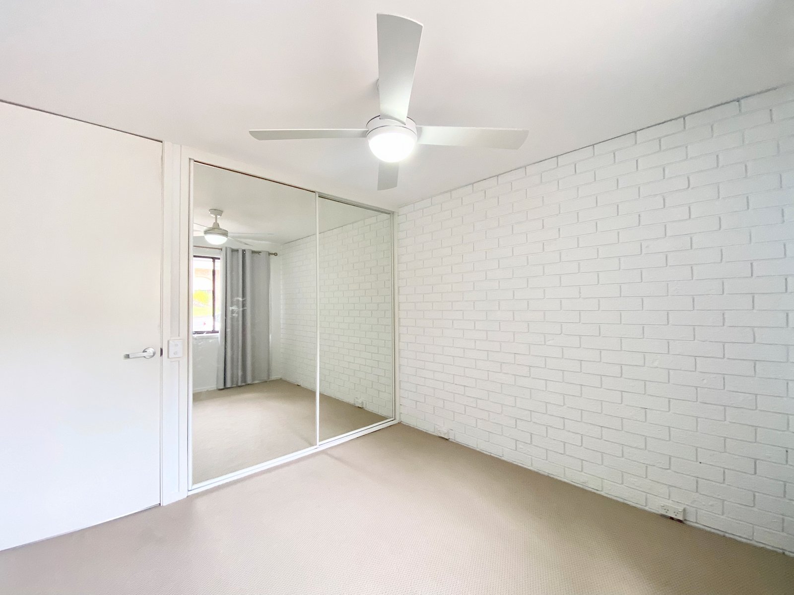 2/10 Dixon Drive NELSON BAY 11