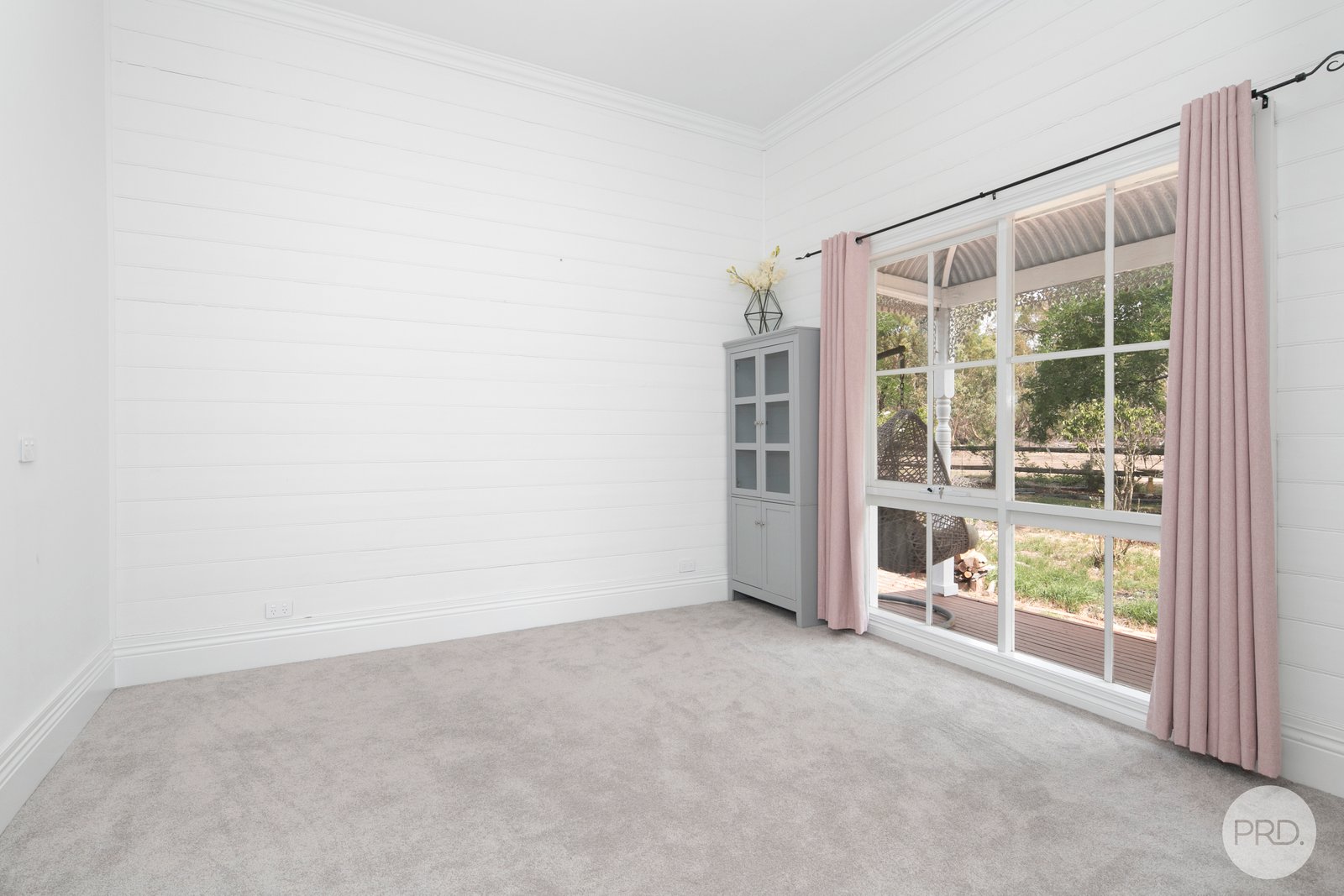 210 Elaine-Egerton Road ELAINE 9