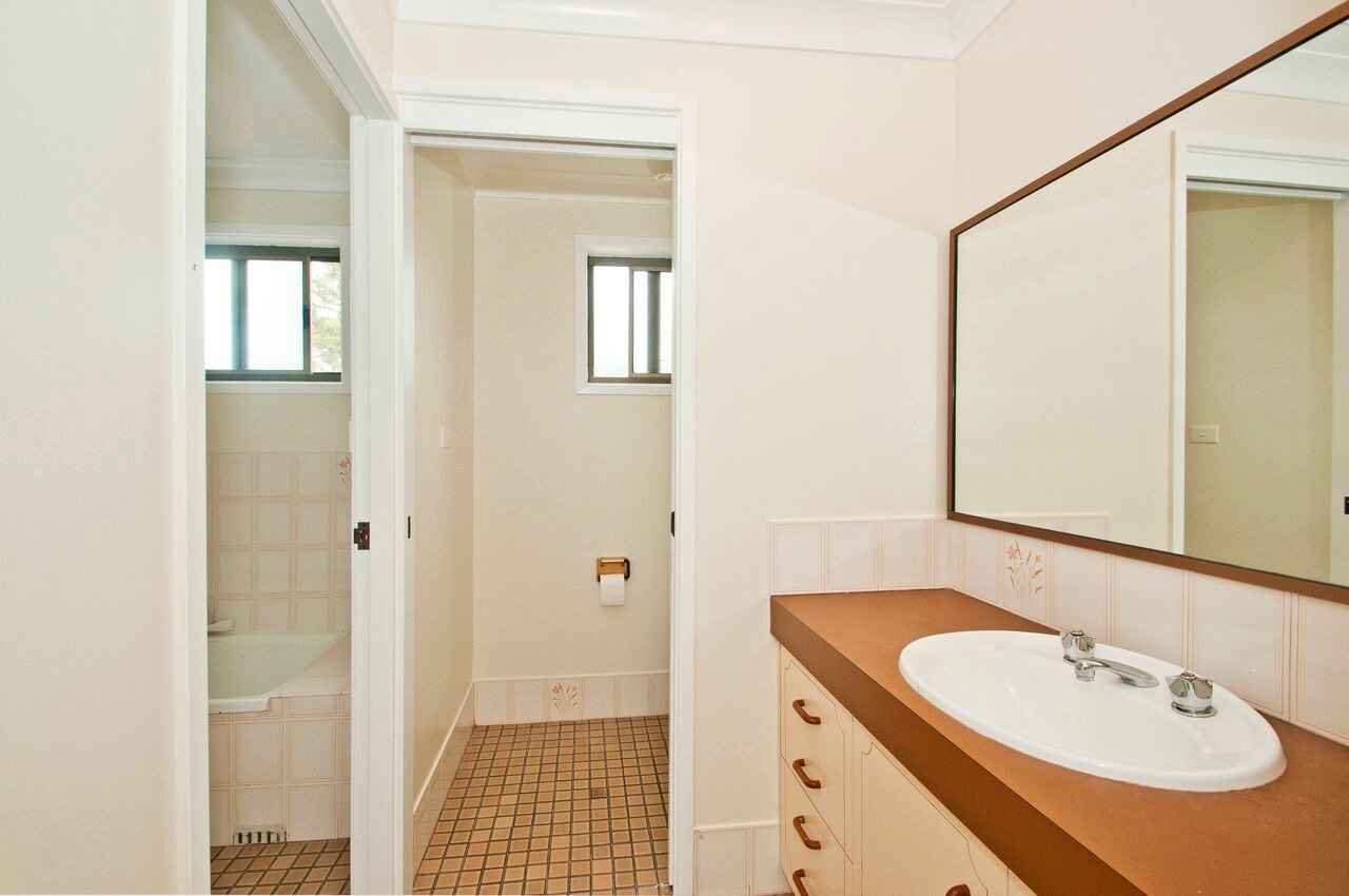 2/10 Farmborough Road FARMBOROUGH HEIGHTS 2