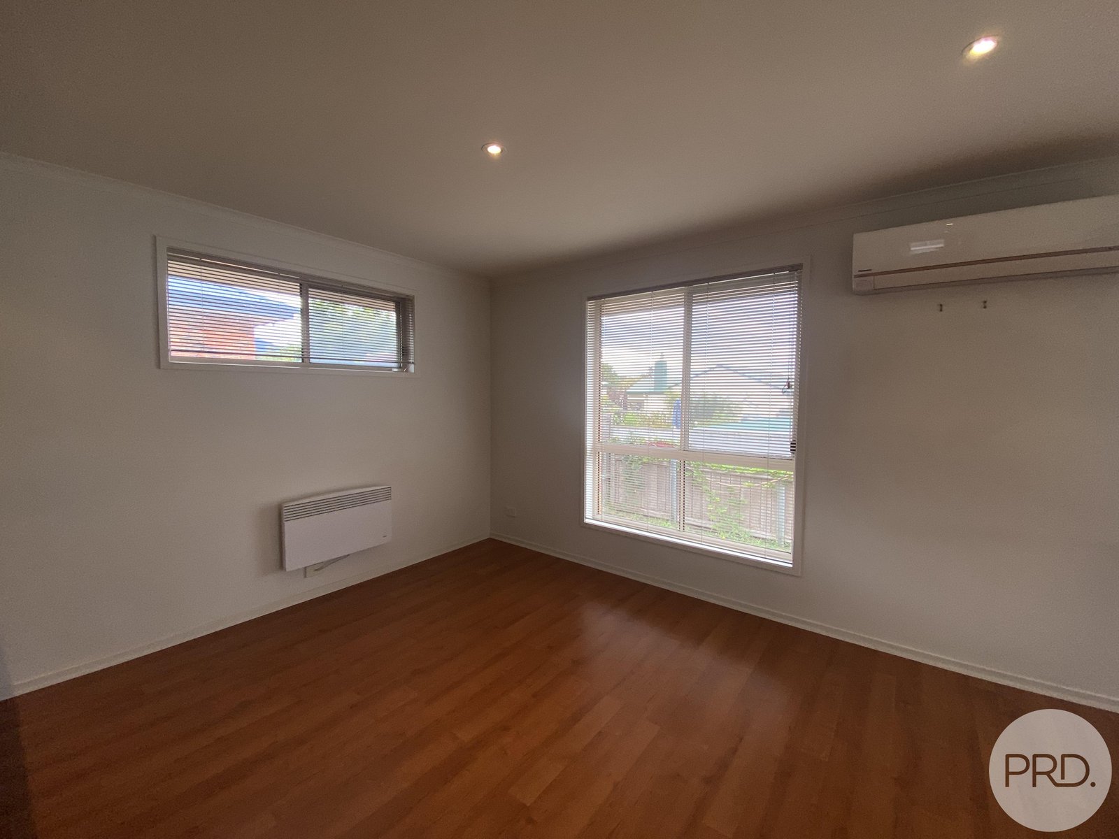 2/10 Fenwick Court DERWENT PARK 4