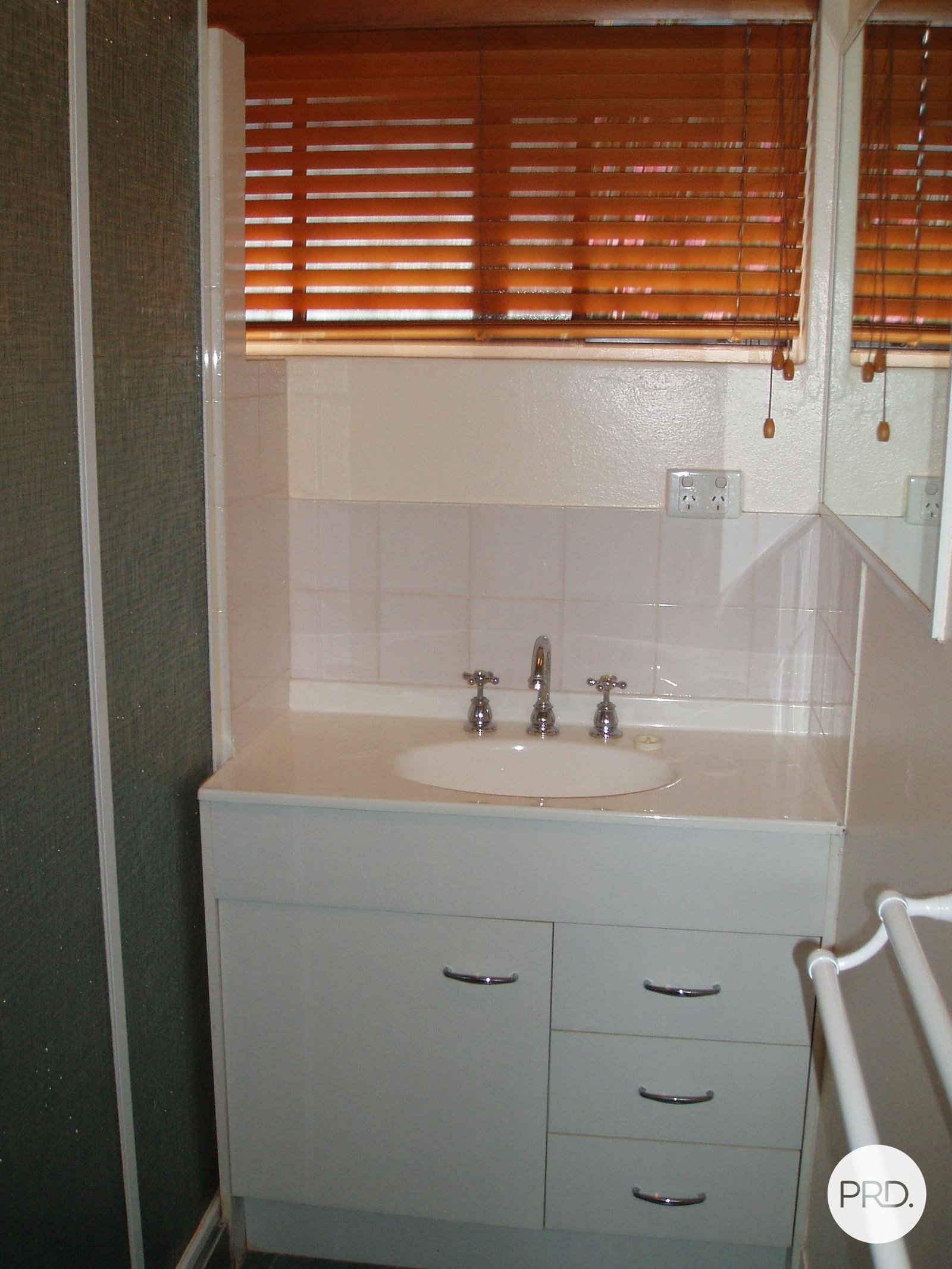 2/10 Fifth Avenue KEDRON 7