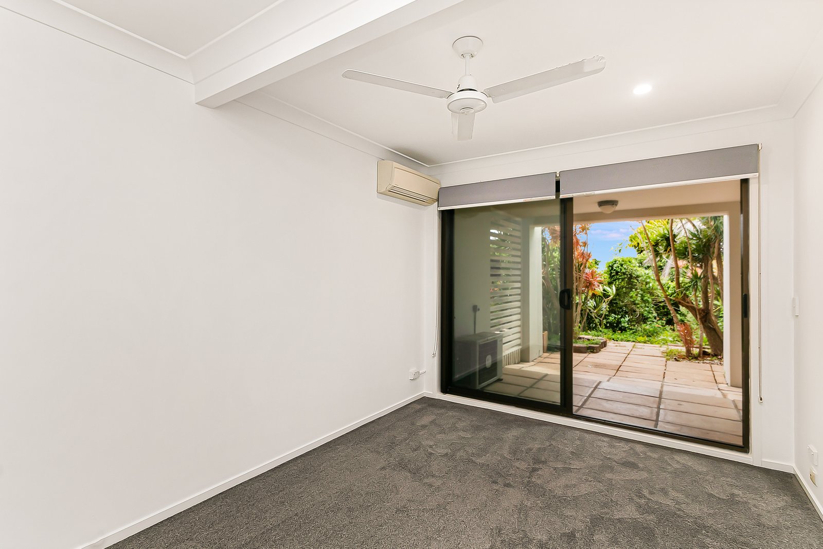 2/10 Hungerford Lane KINGSCLIFF 9