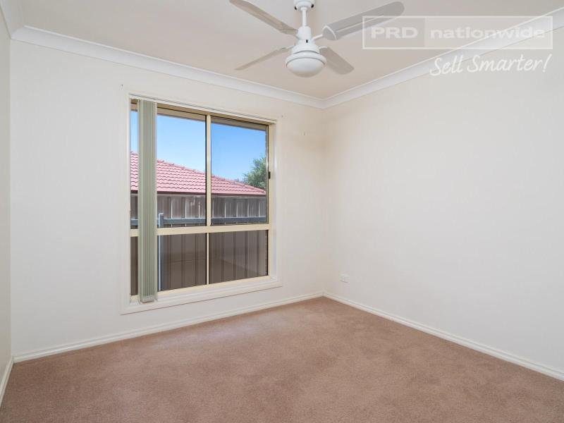 2/10 Illeura Road BOURKELANDS 8