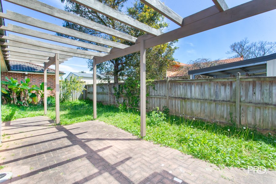 2/10 Ivory Place Richmond 9