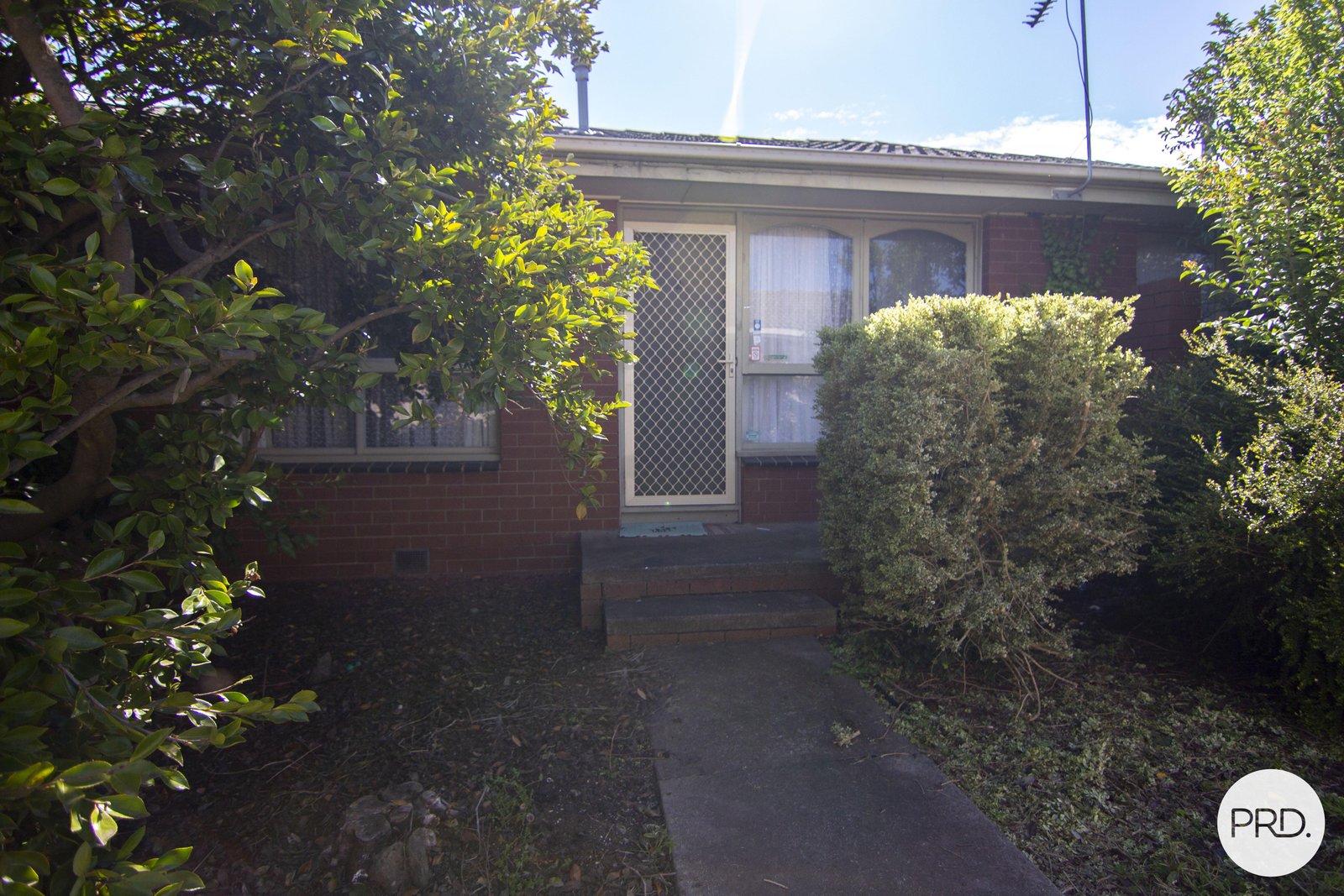 2/10 John Street WENDOUREE 2