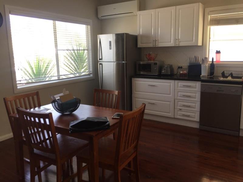 210 Johnston Street TAMWORTH 2