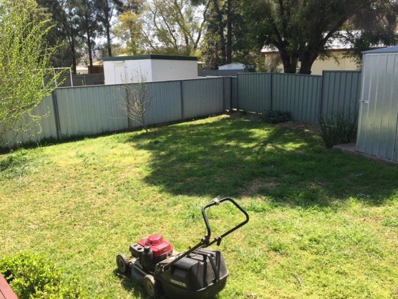 210 Johnston Street TAMWORTH 7