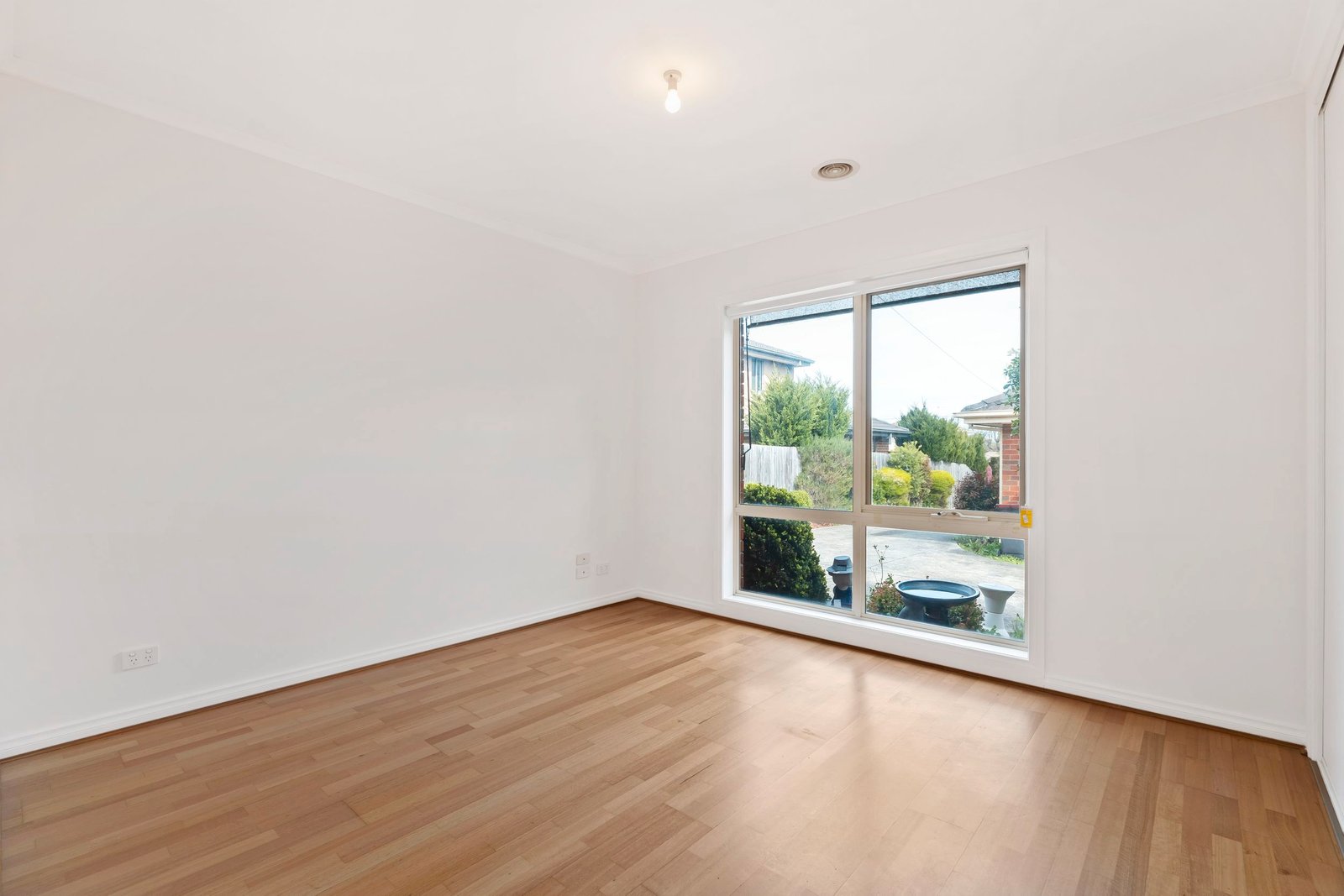 Real Estate and Property in 2/10 Jordan Street, Ashwood, VIC