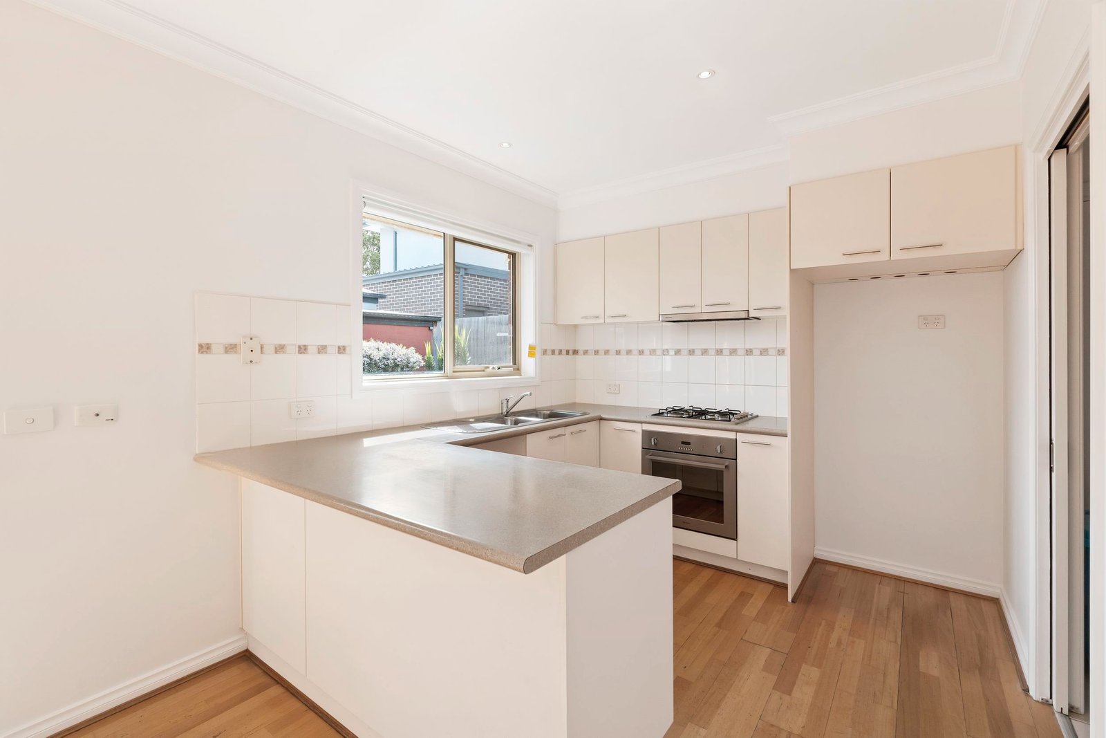 Real Estate and Property in 2/10 Jordan Street, Ashwood, VIC